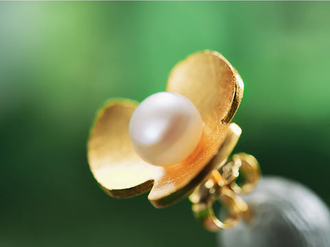 Handcrafted Water Clover w/ Genuine Freshwater Pearl - Avil. in 2 Colors