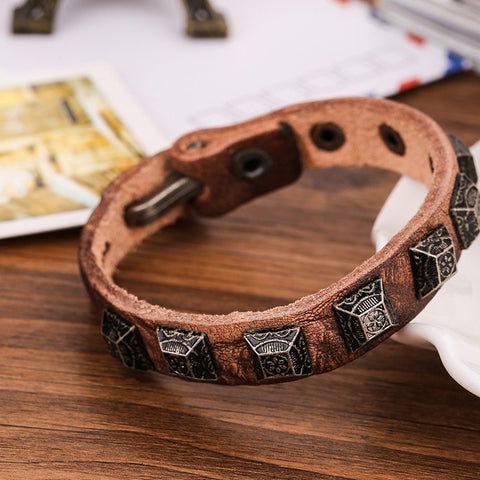 Square Rivet & Genuine Leather Men's Bracelet
