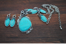 Boho Vintage Turquoise & Silver Necklace & Earring Set