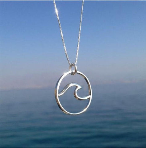 Wave in Silver Necklace